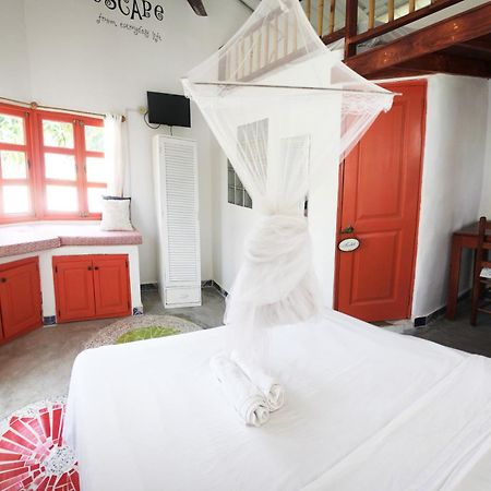Casa Delfin Guest House Лас Терренас Экстерьер фото