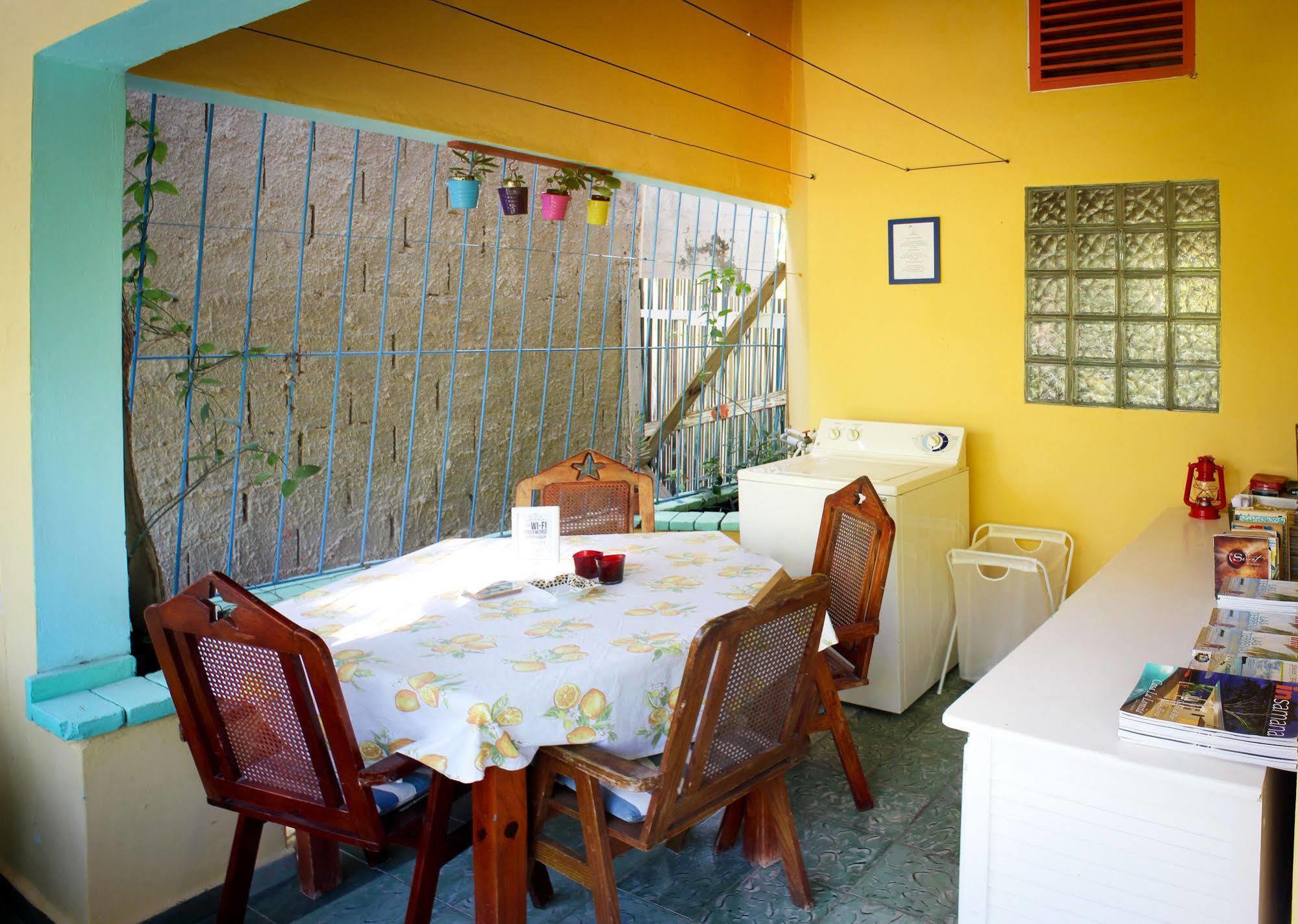 Casa Delfin Guest House Лас Терренас Экстерьер фото